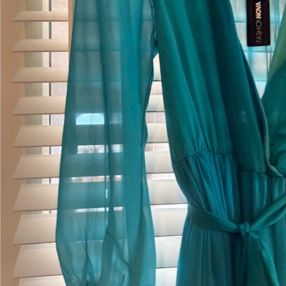 Elegant Teal Ombre Maxi Dress - Picture 16 of 16